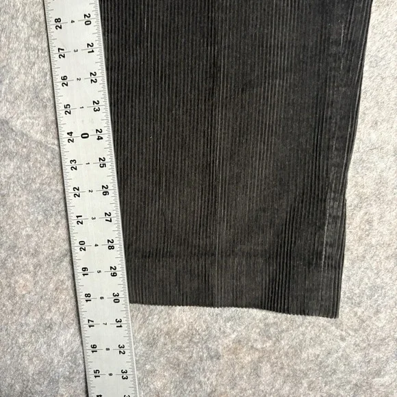 L.L. Bean Men's Corduroy Pants Size 33 Straight Classic Fit Cotton Flat‎ Front - Picture 5 of 7